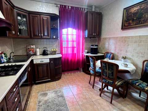 квартира за адресою Степана Смаль-Стоцького вул. (Білінського), 6