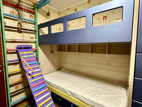 квартира по адресу Зои Гайдай ул., 7-Б