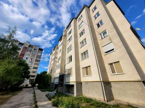 паркоместо по адресу 24-го Августа ул., 7-А