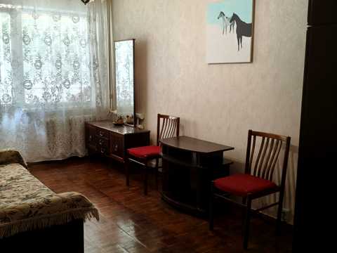 квартира за адресою Патріарха Мстислава Скрипника вул. (Миколи Островського), 9