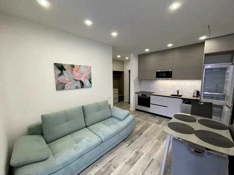 квартира за адресою Зарічна вул., 4к1