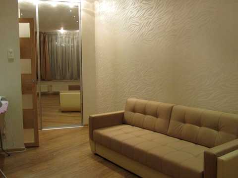 квартира за адресою Королеви Єлизавети ІІ вул. (Глинки), 2