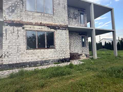 будинок за адресою Центральна вул.
