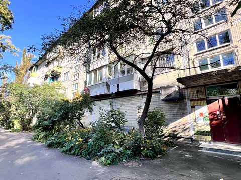 квартира по адресу Мрии ул. (Академика Туполева), 15