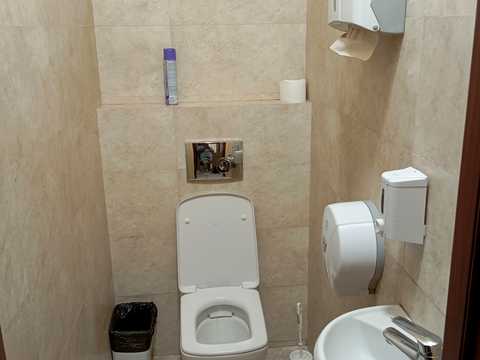 комерційна за адресою Миколи Василенка вул., 7