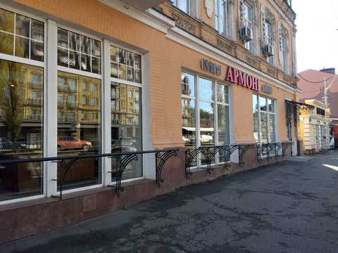 комерційна за адресою Верхній Вал вул., 30