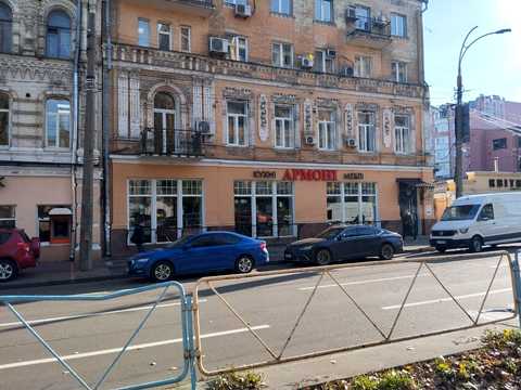 комерційна за адресою Верхній Вал вул., 30