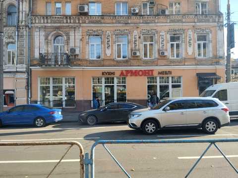 комерційна за адресою Верхній Вал вул., 30