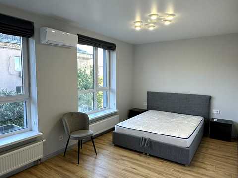квартира за адресою Олени Теліги вул., 25