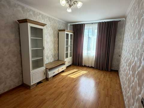 квартира за адресою Михайла Грушевського вул., 83