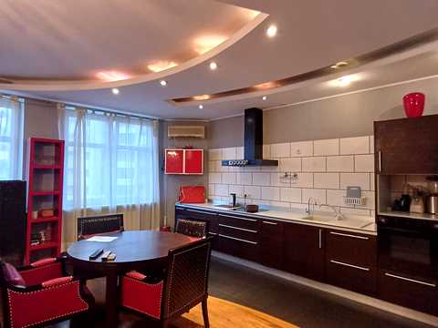 квартира за адресою Євгена Коновальця вул. (Щорса), 32-Б