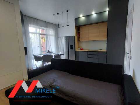 квартира за адресою Зоряна вул., 13