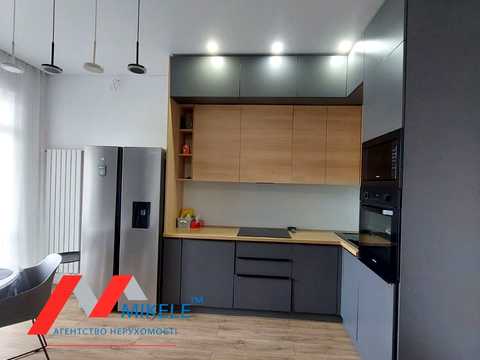 квартира за адресою Зоряна вул., 13