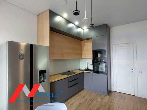 квартира за адресою Зоряна вул., 13