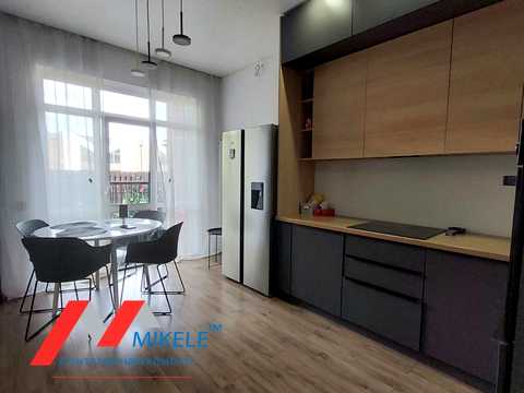 квартира за адресою Зоряна вул., 13