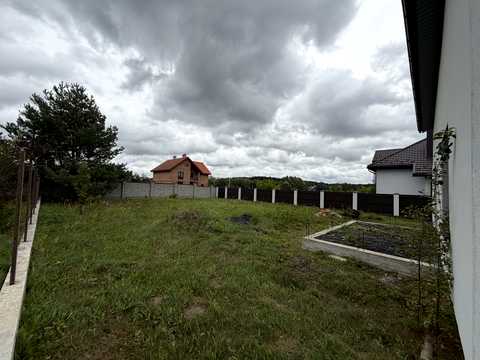 будинок за адресою с. Рясне-Руське, Яблунева, 7
