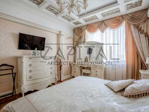 квартира за адресою Дніпровська набережна вул., 14-А