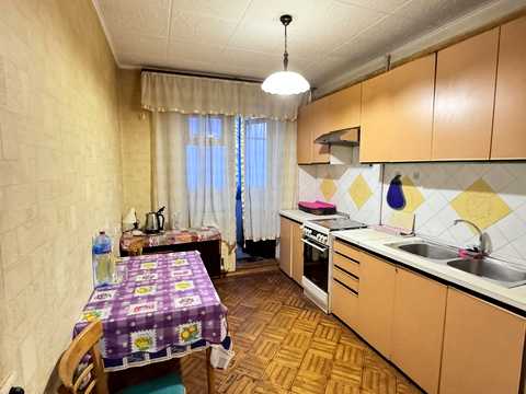 квартира за адресою Євгена Чикаленка вул., 74/1