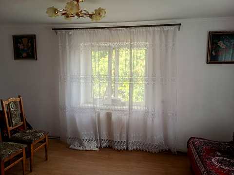 будинок за адресою с. Озерна, Довга вул.