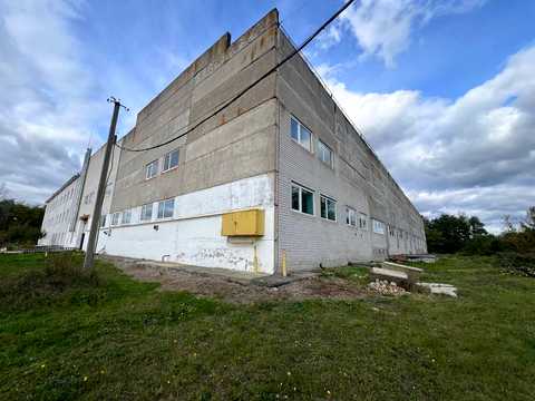 комерційна за адресою Лісова вул. (Пархоменка), 2