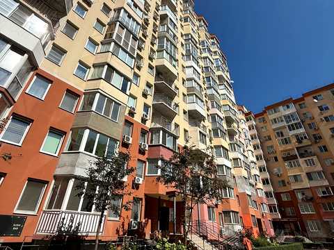 квартира за адресою Райдужний масив вул., 7-Б
