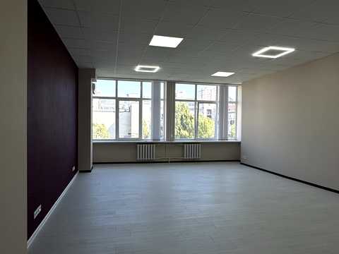 комерційна за адресою Генерала Алмазова вул. (Кутузова), 18/7