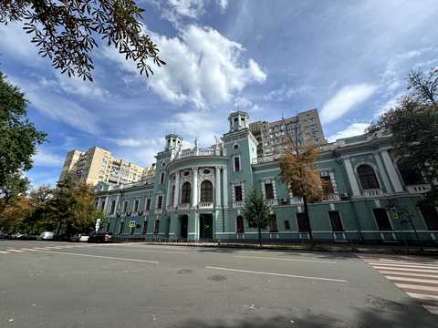 квартира за адресою Михайла Омеляновича-Павленка вул. (Суворова), 18/20