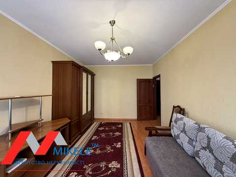 квартира за адресою Анни Ахматової вул., 13-Д
