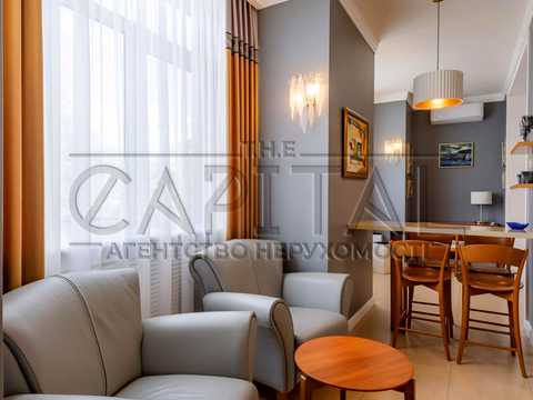 квартира за адресою Заньковецької вул., 8