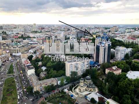 комерційна за адресою Шовковична вул., 42