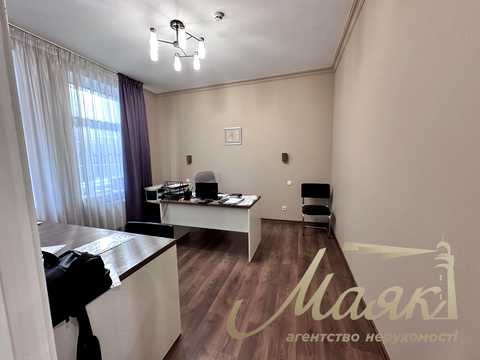 комерційна за адресою Болсуновська вул. (Сергія Струтинського), 23