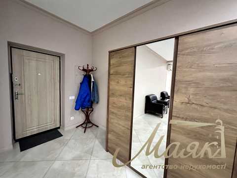 комерційна за адресою Болсуновська вул. (Сергія Струтинського), 23