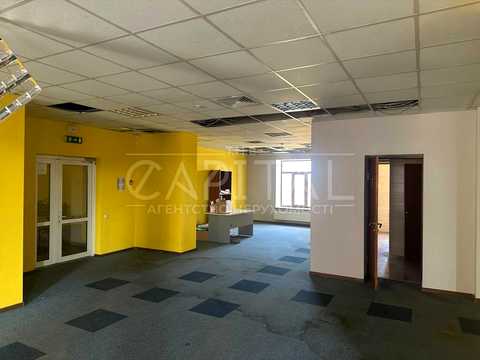 комерційна за адресою Володимира Сосюри вул., 4