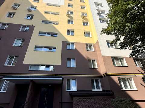 квартира за адресою Олега Антонова вул. (Карла Маркса), 58