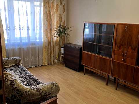 квартира за адресою Зарічанська вул., 14/1