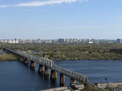 квартира за адресою Набережно-Рибальська вул., 27