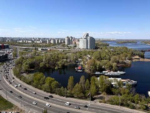 квартира за адресою Набережно-Рибальська вул., 27
