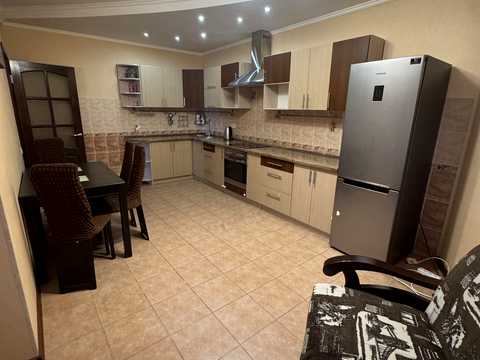 квартира за адресою Срібнокільська вул., 2-А