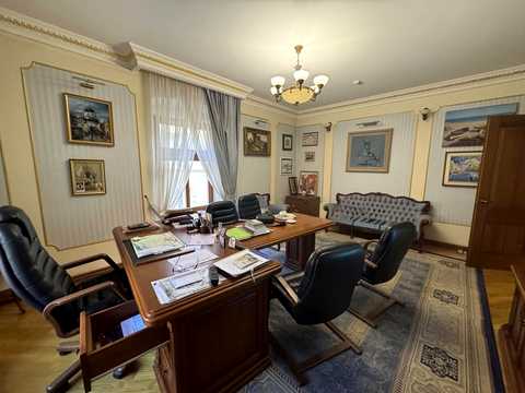 коммерческая по адресу Братьев Рогатинцев ул., 18