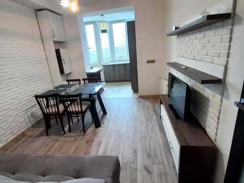 квартира за адресою Івана Пулюя вул., 40/13