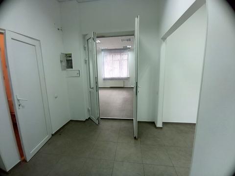 комерційна за адресою Генерала Миколи Юнаківа вул., 9-Б