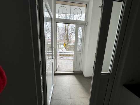 комерційна за адресою Генерала Миколи Юнаківа вул., 9-Б
