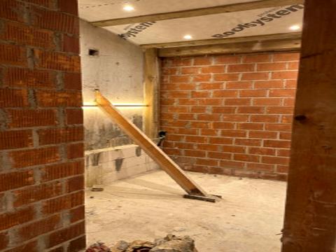 коммерческая по адресу Успенский пер., 11