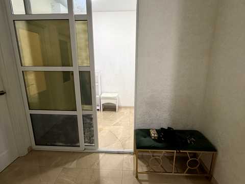 комерційна за адресою Академіка Сахарова вул., 3г