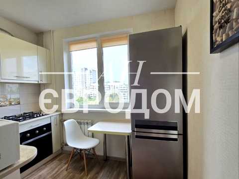 квартира за адресою Перемоги просп., 72г