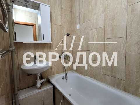 квартира за адресою Перемоги просп., 72г