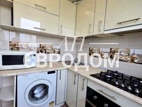 квартира за адресою Перемоги просп., 72г