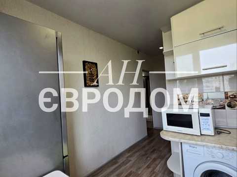 квартира за адресою Перемоги просп., 72г