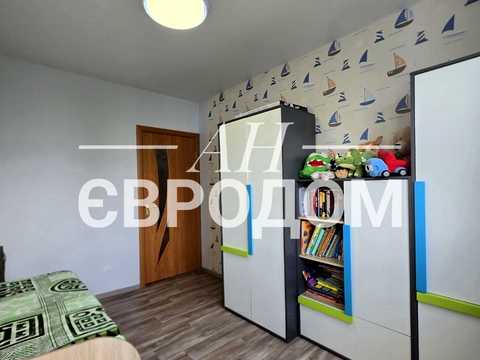квартира за адресою Перемоги просп., 72г