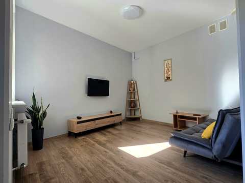 квартира за адресою Джерельна вул., 85